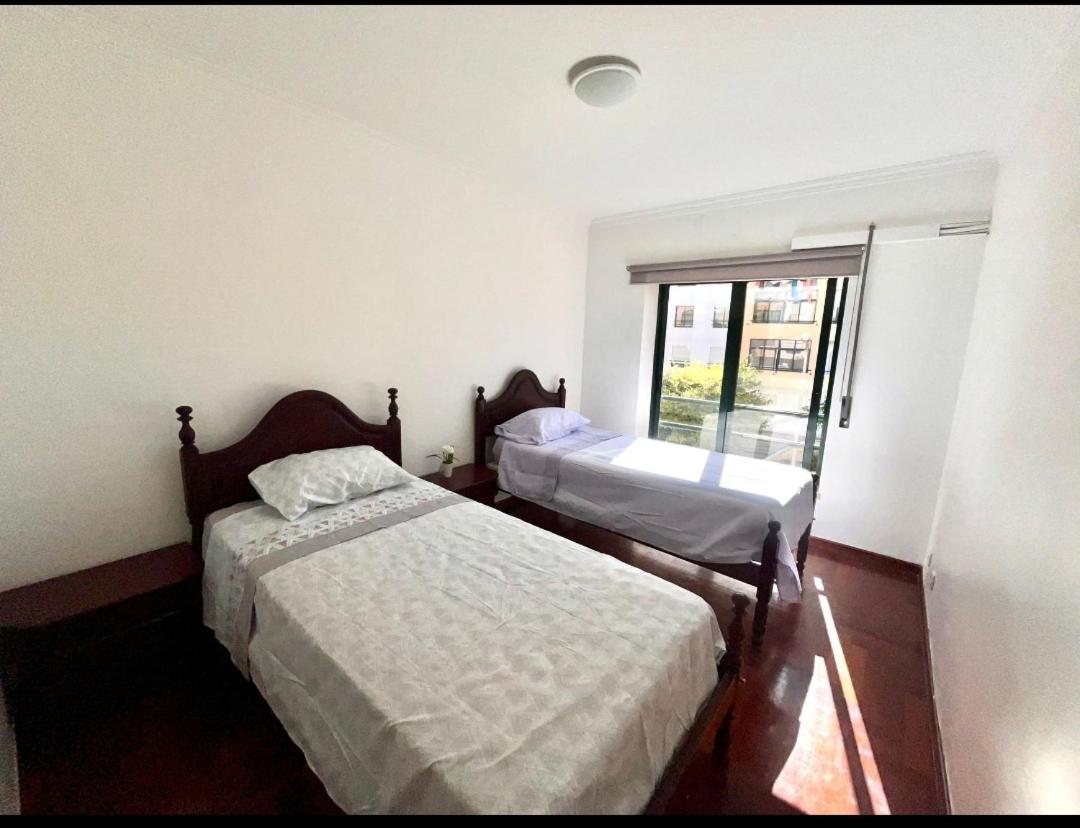 Апартаменты Quarto Boa Localizacao Com Cozinha E Casa De Banho Капарика Экстерьер фото
