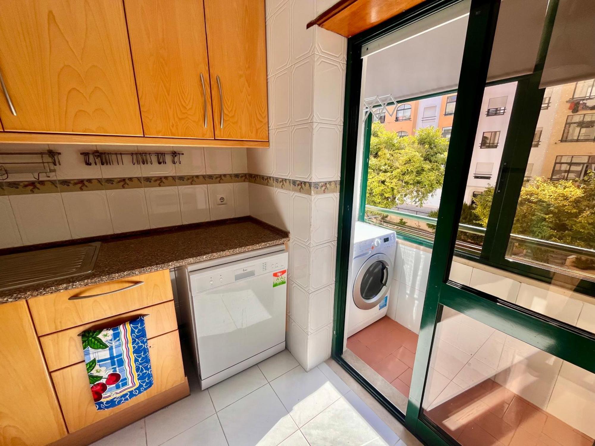 Апартаменты Quarto Boa Localizacao Com Cozinha E Casa De Banho Капарика Экстерьер фото